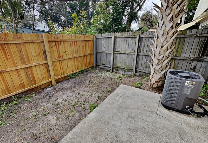 Building Photo - 158 Highland Ave