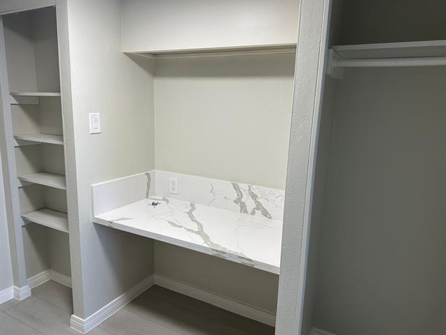 Building Photo - 7520 Hornwood Dr