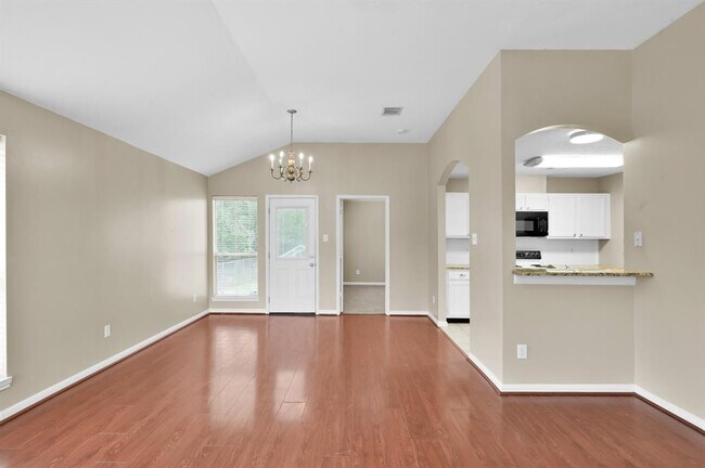 Building Photo - 506 Paradise Ln