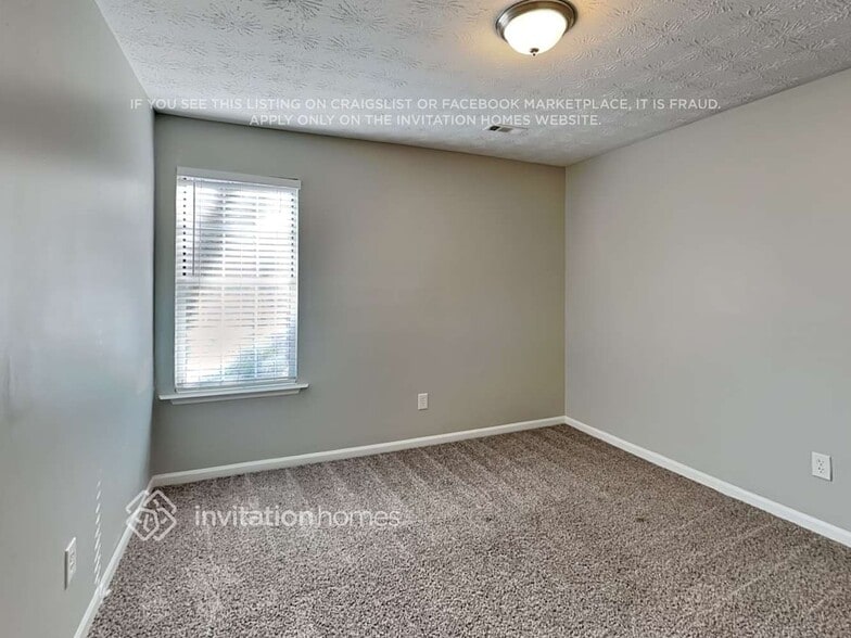 Building Photo - 60 Melton Way