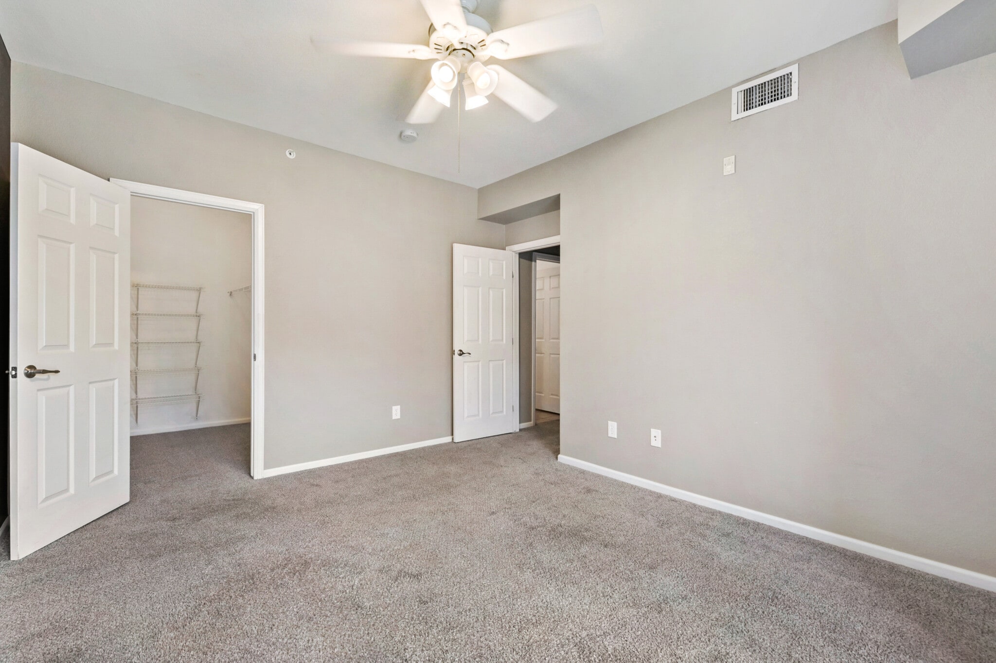 Building Photo - 3000 Blue Sky Cir