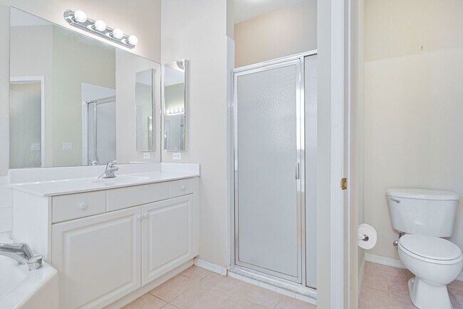 Building Photo - ** NOW AVAILABLE ** Villa in Bella Terra  - 2bed/2 bath plus den
