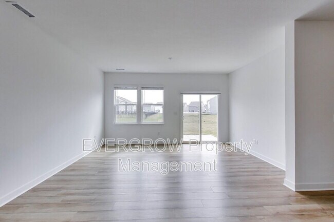 Building Photo - 4543 Nokes Pl