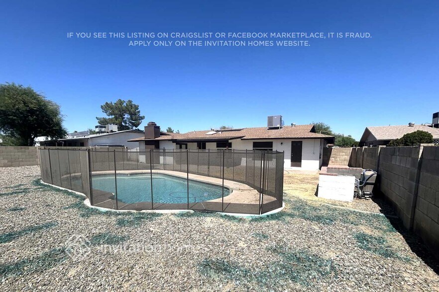 Building Photo - 16424 N 51st Dr