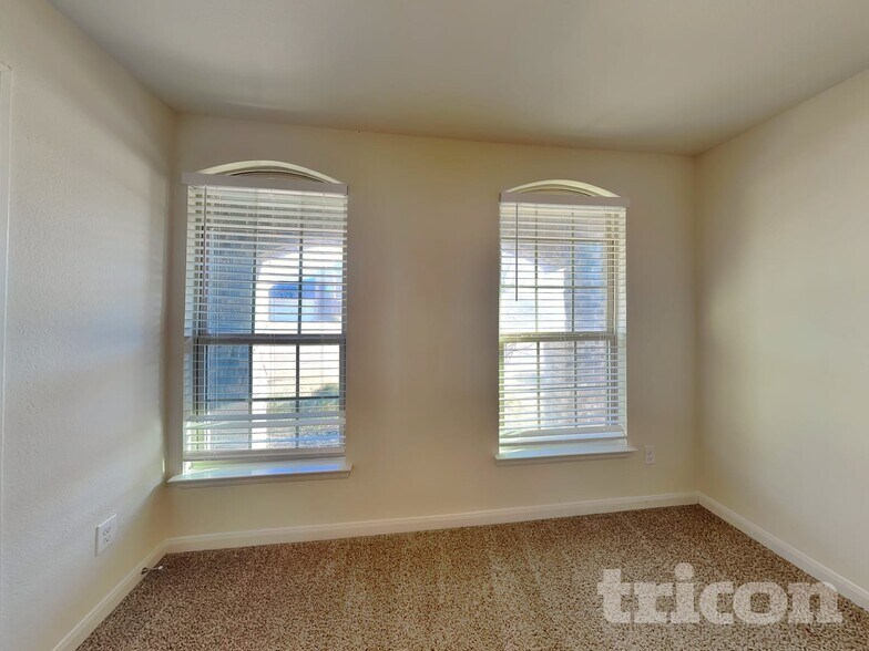 Building Photo - 108 Morning Star Ln