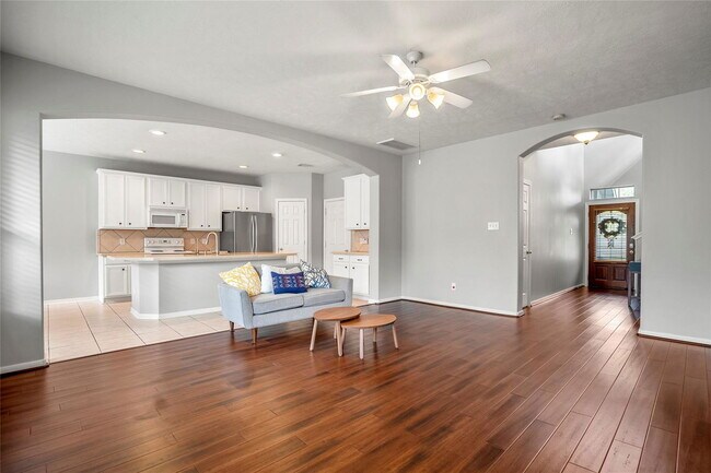 Building Photo - 23 E Burberry Cir