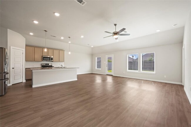 Building Photo - 8635 Jetty Glen Dr