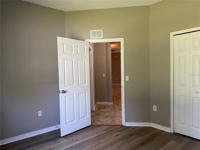 Building Photo - 29 Forsythe Ln