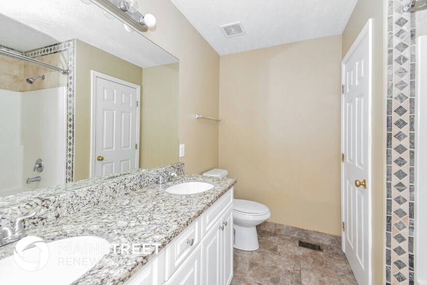 Building Photo - 861 Pin Oak Dr