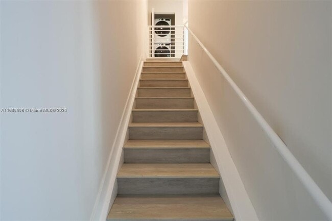 Building Photo - 2 bedroom in Aventura FL 33180