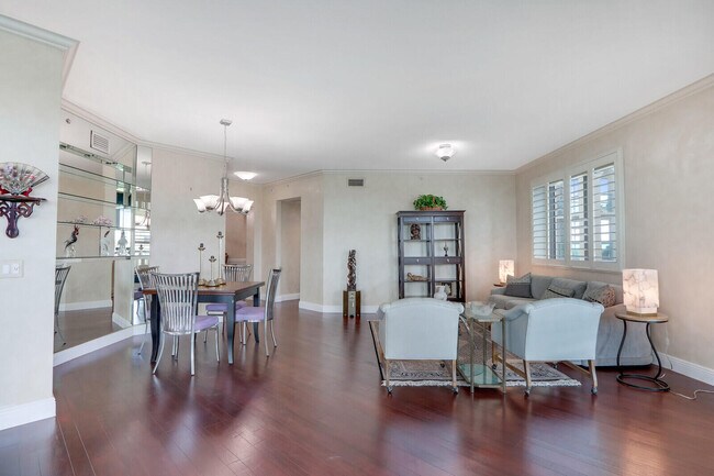 Building Photo - 3630 Gardens Pkwy