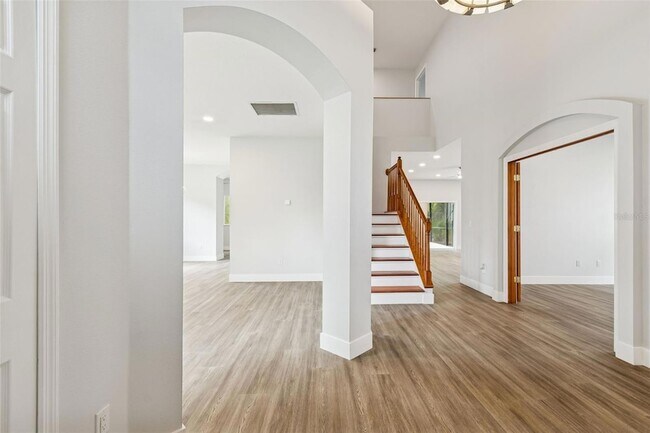 Building Photo - 18154 Sandy Pointe Dr