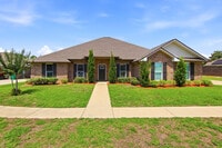 Building Photo - 2892 Chancery Ln