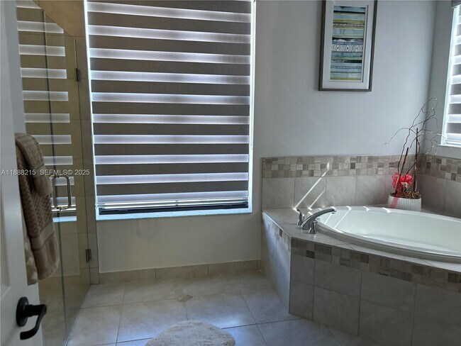 Building Photo - 5107 Genoa St