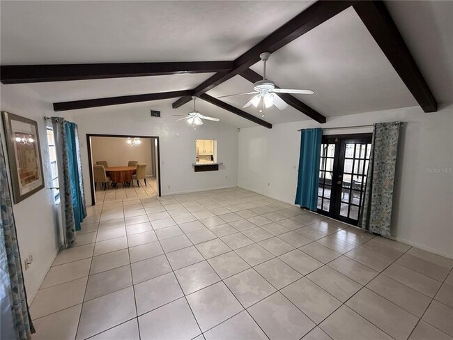 Building Photo - 8221 Malvern Cir