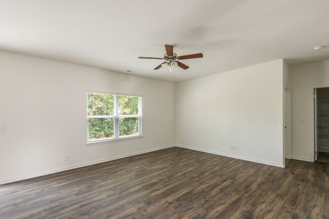 Building Photo - 364 Hayley Marie Ln