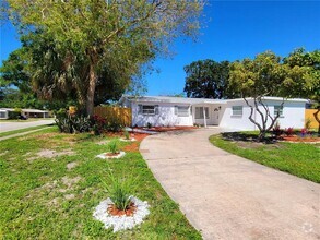 Building Photo - 5622 63rd Way N