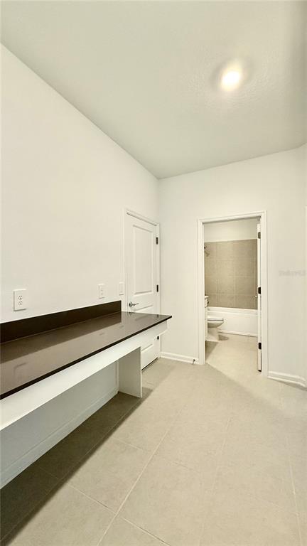 Building Photo - 3162 Armstrong Ave