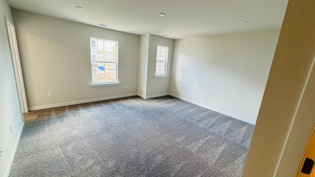 Building Photo - 6037 Crosswinds Blvd