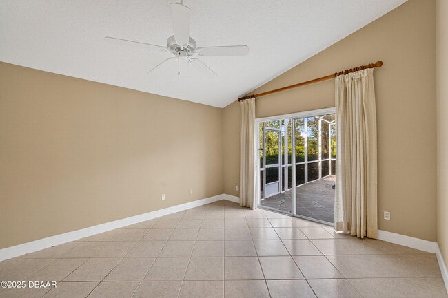 Building Photo - 37 Bay Pointe Dr