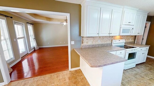 Building Photo - 344 Brushfire Dr