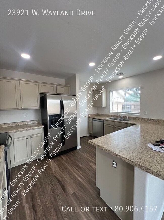 Building Photo - 23921 W Wayland Dr