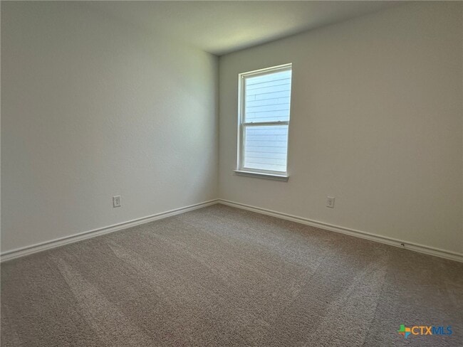 Building Photo - 936 Heartseed Ave