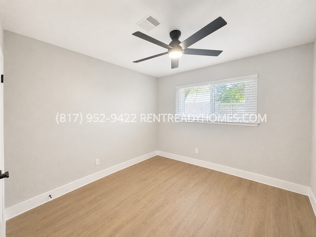 Building Photo - 6906 Feather Creek Dr