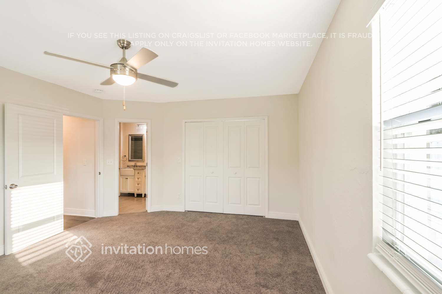 Building Photo - 4000 Marlin Dr SE