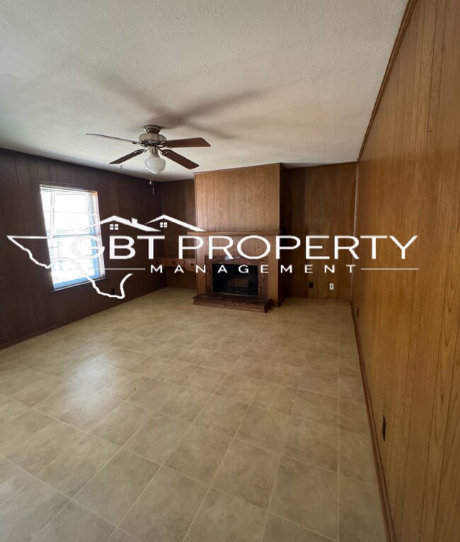 Building Photo - 10632 Aledo Dr