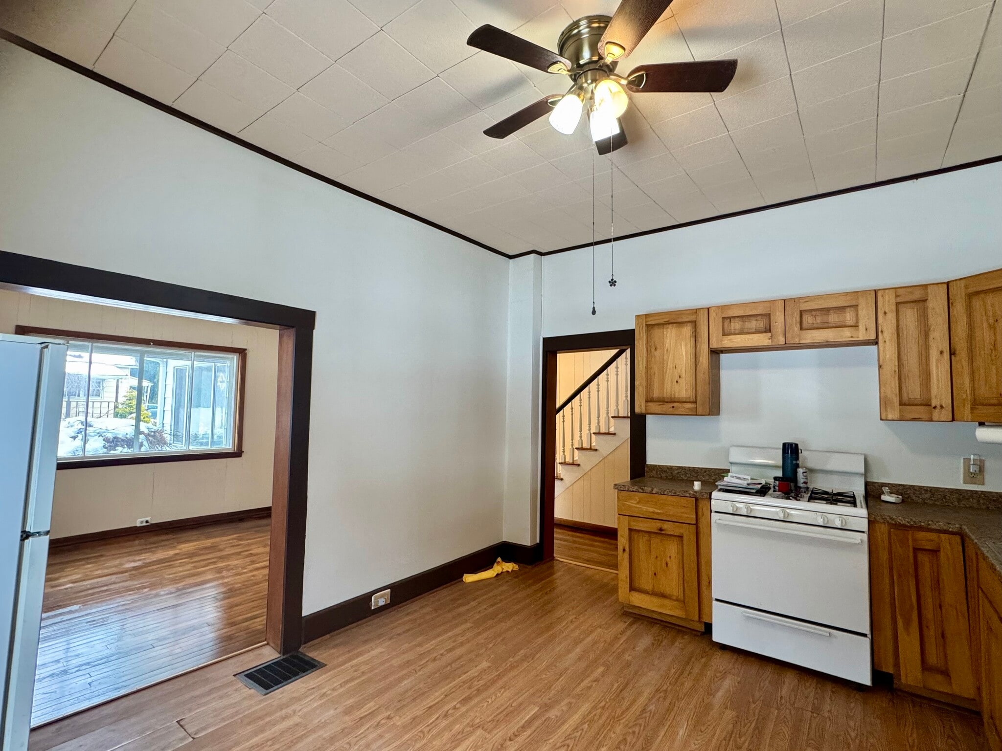 Building Photo - 1802 Perry Hwy