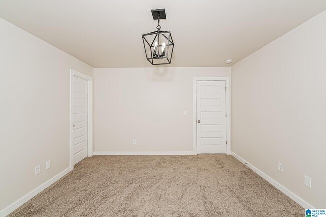 Building Photo - 1405 Brookhaven Dr