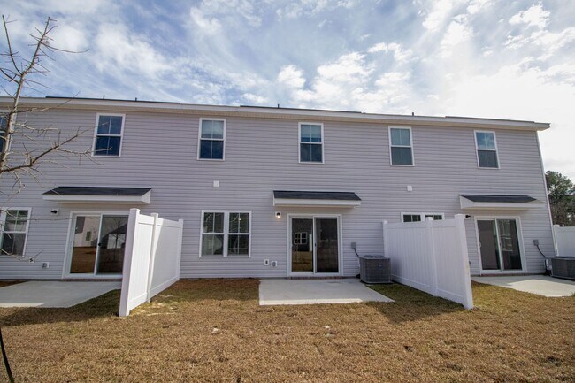 Building Photo - Pooler, GA