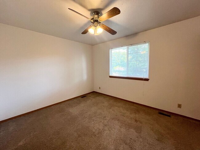Building Photo - Wood Court Apartments