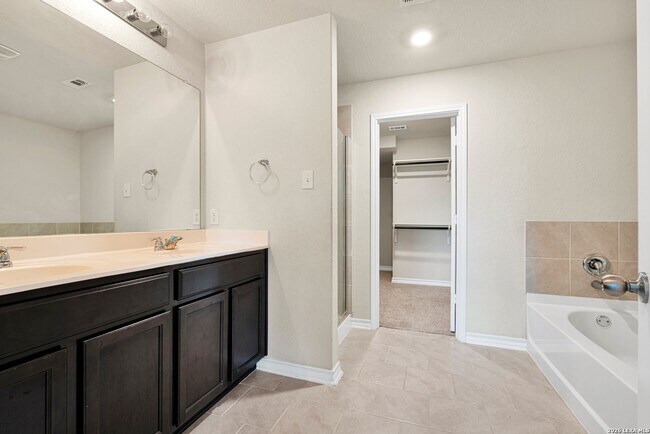 Building Photo - Brand New Property for Rent near 1604 + Potranco in cities NW side of San Antonio!