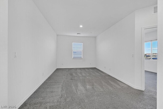 Building Photo - 303 Fletcher Fls St
