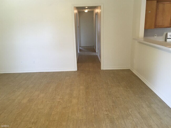 Building Photo - 3 br, 3 bath Duplex - 3612 Glenna Ct # 361...