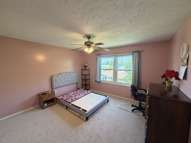 Building Photo - 1538 Hunt Dr