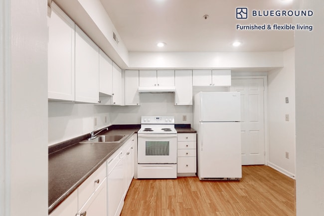 Building Photo - 10608 Kitty Pozer Dr