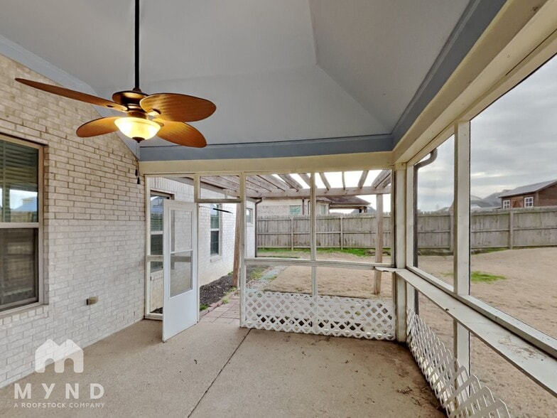 Building Photo - 50 Ridgefield Dr