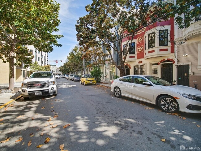 Building Photo - 52 Rausch St