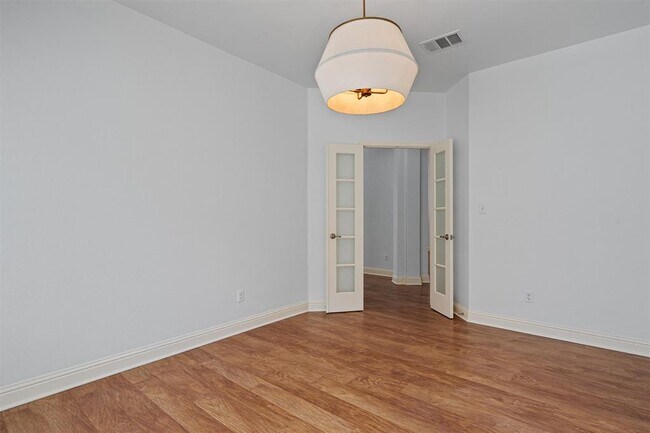 Building Photo - 151 Courtland Cir