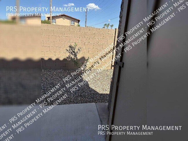 Building Photo - 3011 E Cicero St