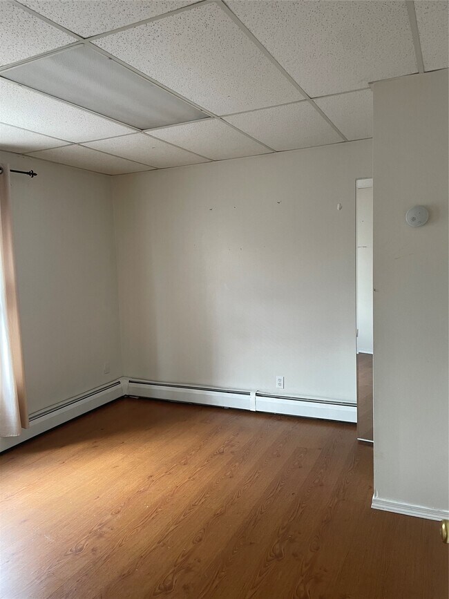 Building Photo - 1304 Monroe St