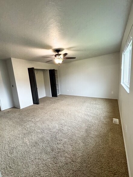 Building Photo - 1127 S 1560 E
