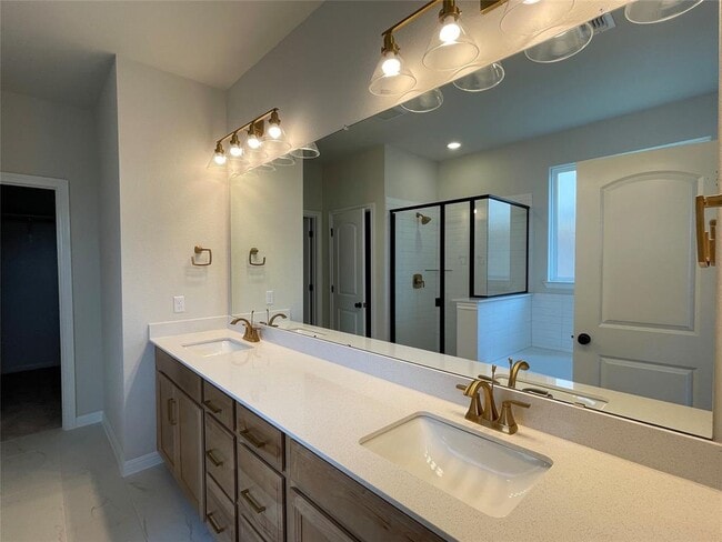 Building Photo - 270 Grand Teton Dr