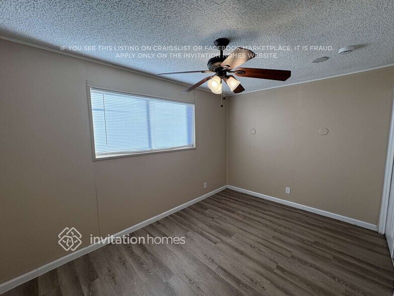 Building Photo - 2315 W St John Rd