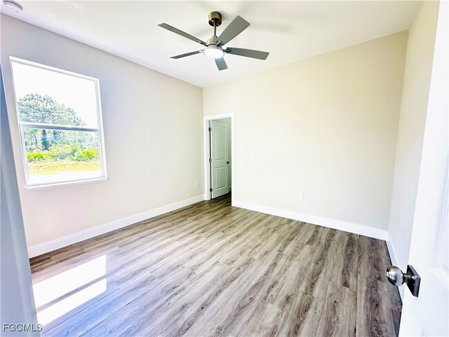 Building Photo - 771 Gaylord Ave S