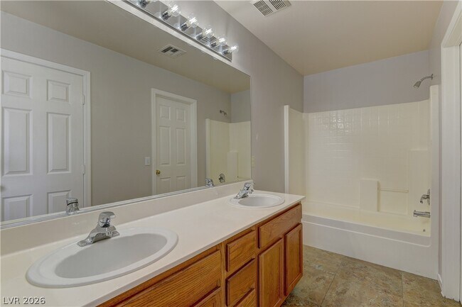 Building Photo - 10753 Pipers Cove Ln
