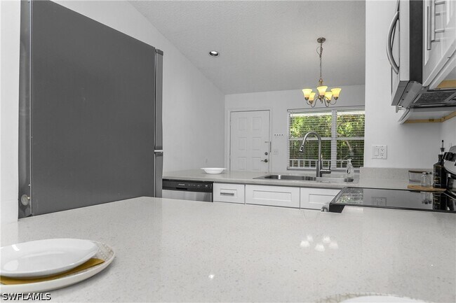 Building Photo - 133 Wading Bird Cir